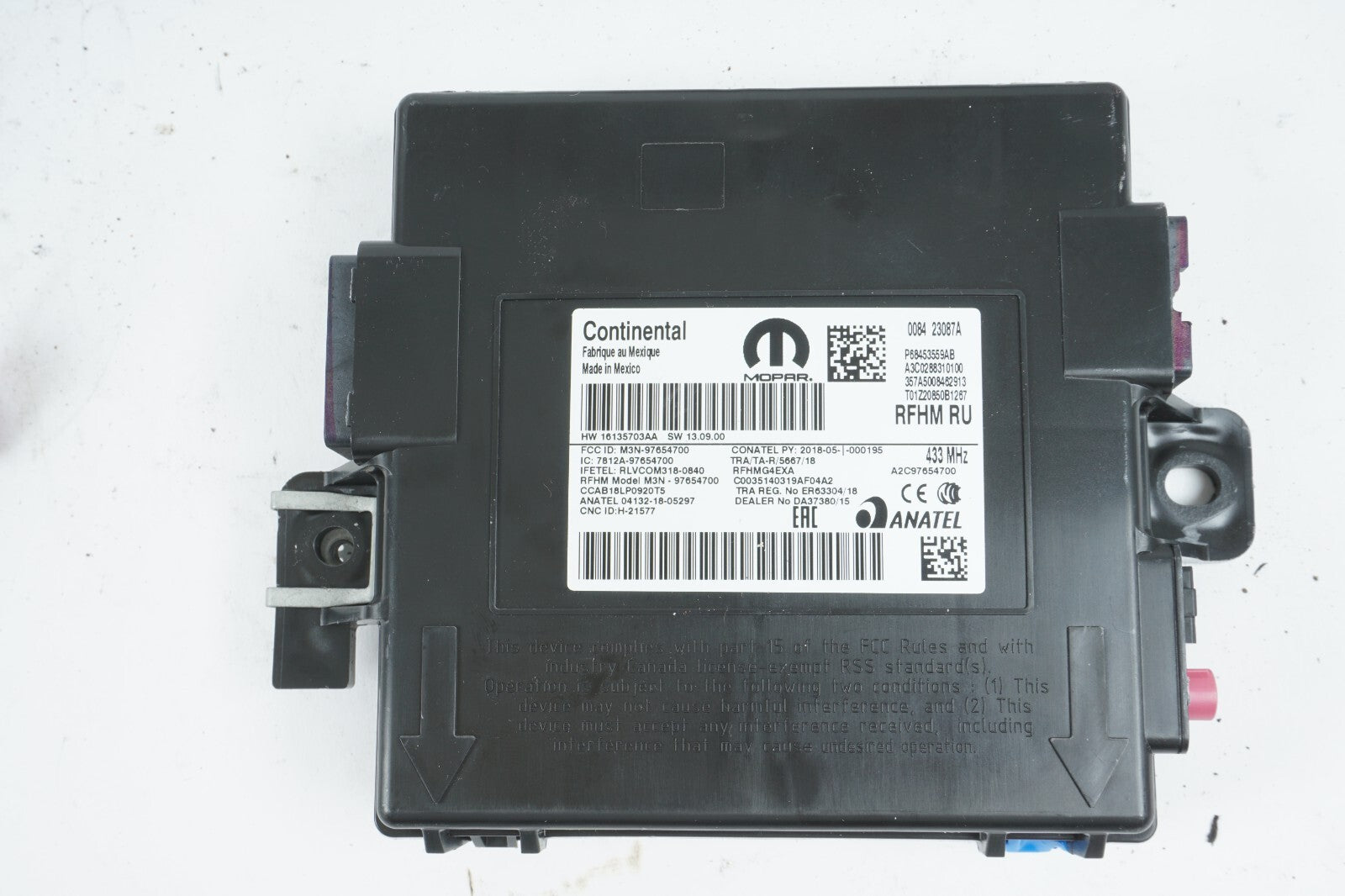 17-20 CHRYSLER PACIFICA KEYLESS ENTRY MODULE W/ ANTENNA OEM