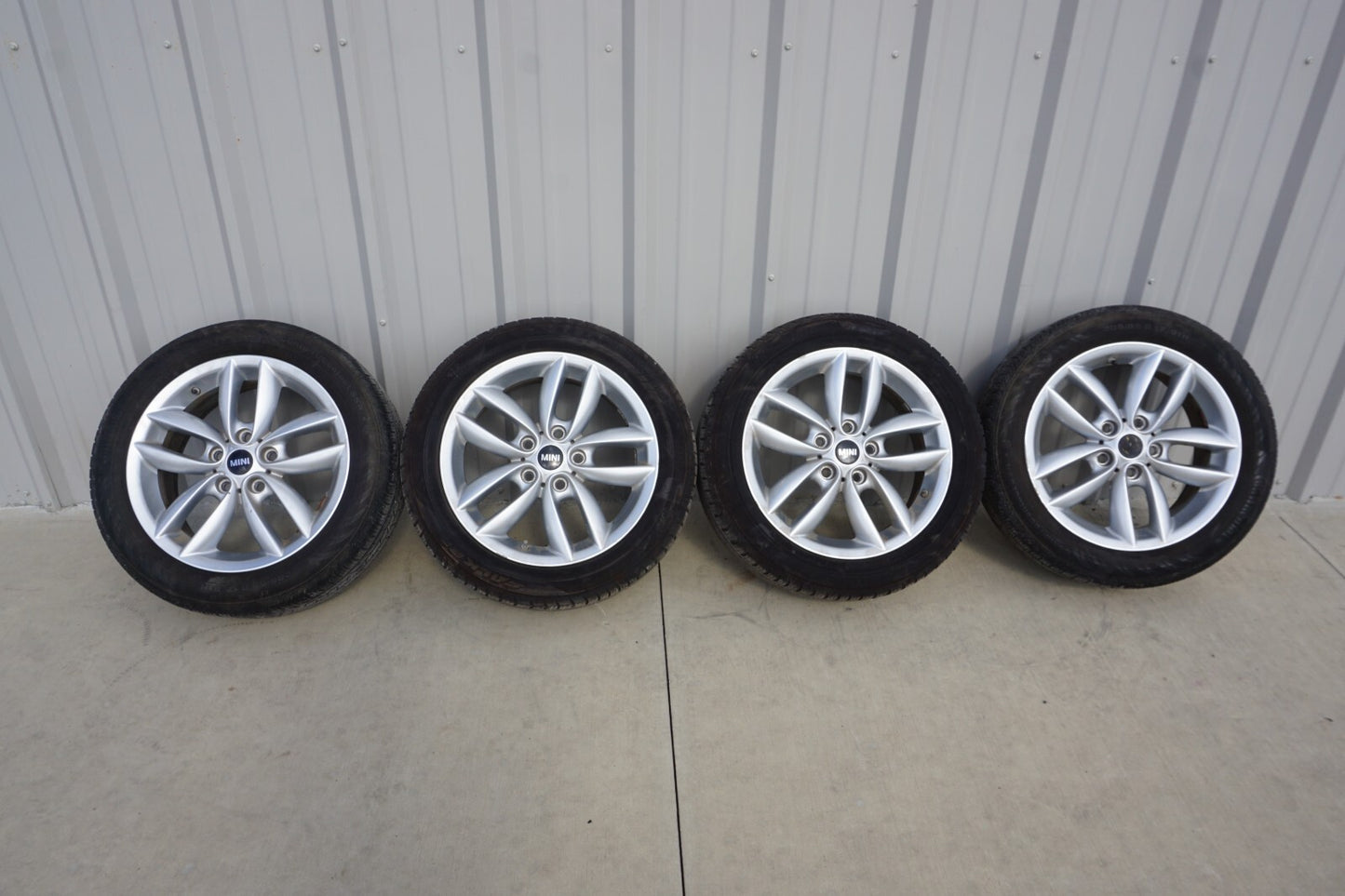 2011 - 2016 Mini Cooper Countryman Alloy Wheel Rim  7Jx17 & Tire 205/55R17  OEM