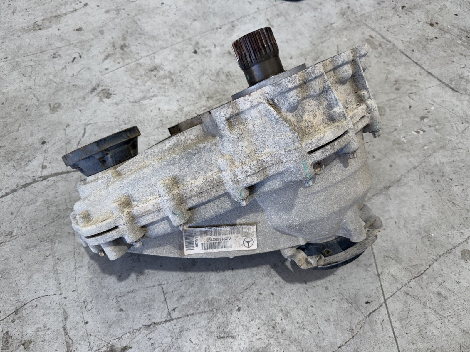 Transfer Case Assembly for Mercedes-Benz GL320 GL350 ML300 ML350 A2512802900 OEM