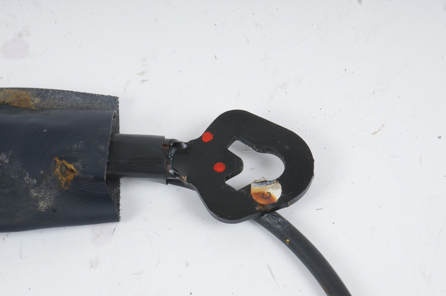 2011 - 2020 BENTLEY MULSANNE FRONT PASSENGER SIDE SEAT BELT BUCKLE BLUE