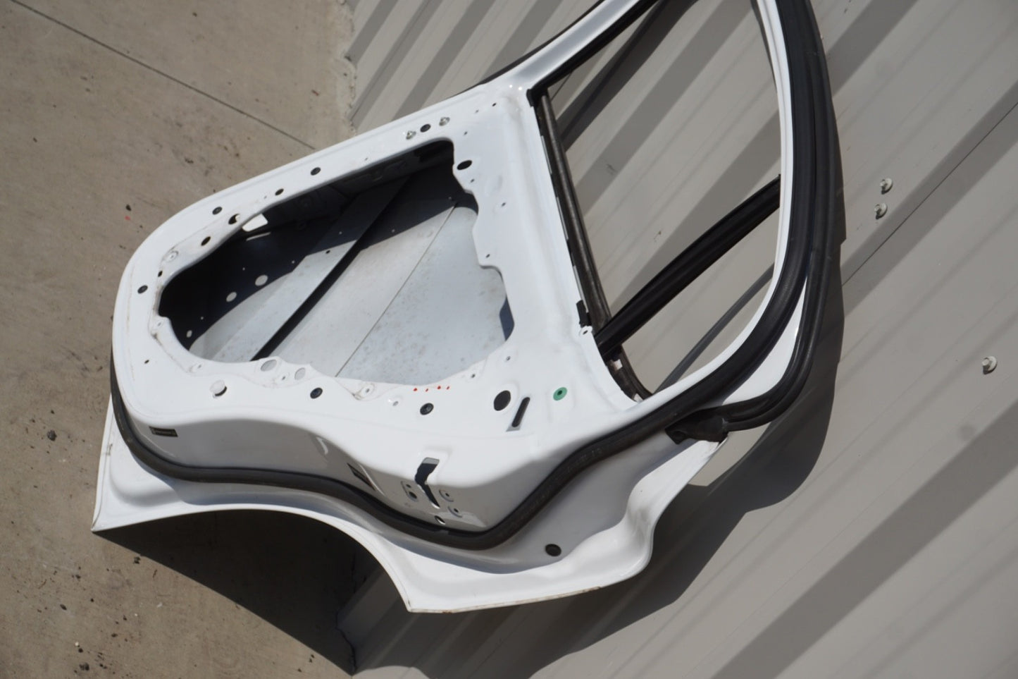 2017 - 2024 ALFA ROMEO STELVIO REAR RIGHT PASS EXTERIOR DOOR SHELL WHITE OEM