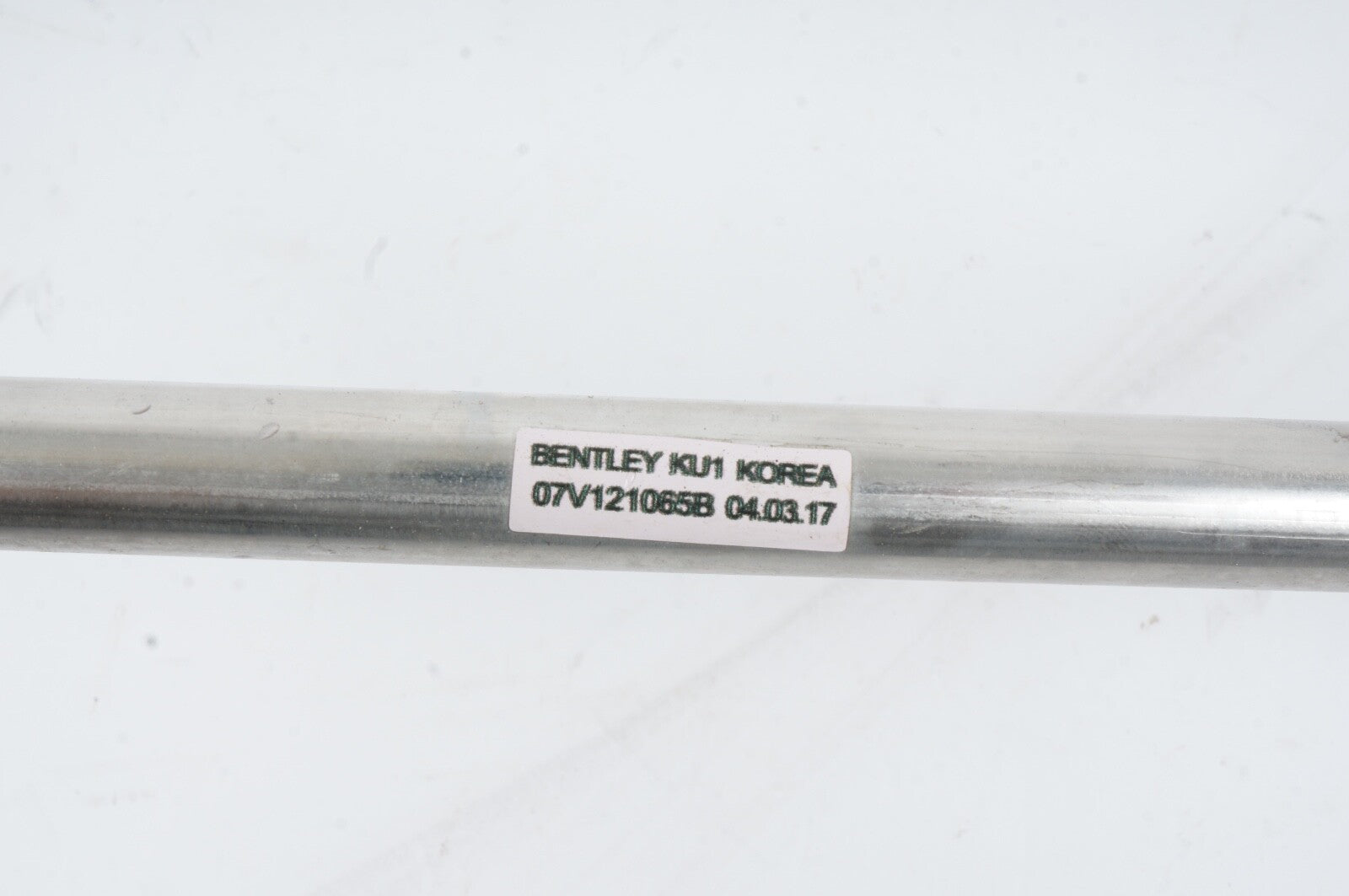 2010 - 2020 Bentley Mulsanne Engine Motor Coolant Hose Pipe Line 07V121065