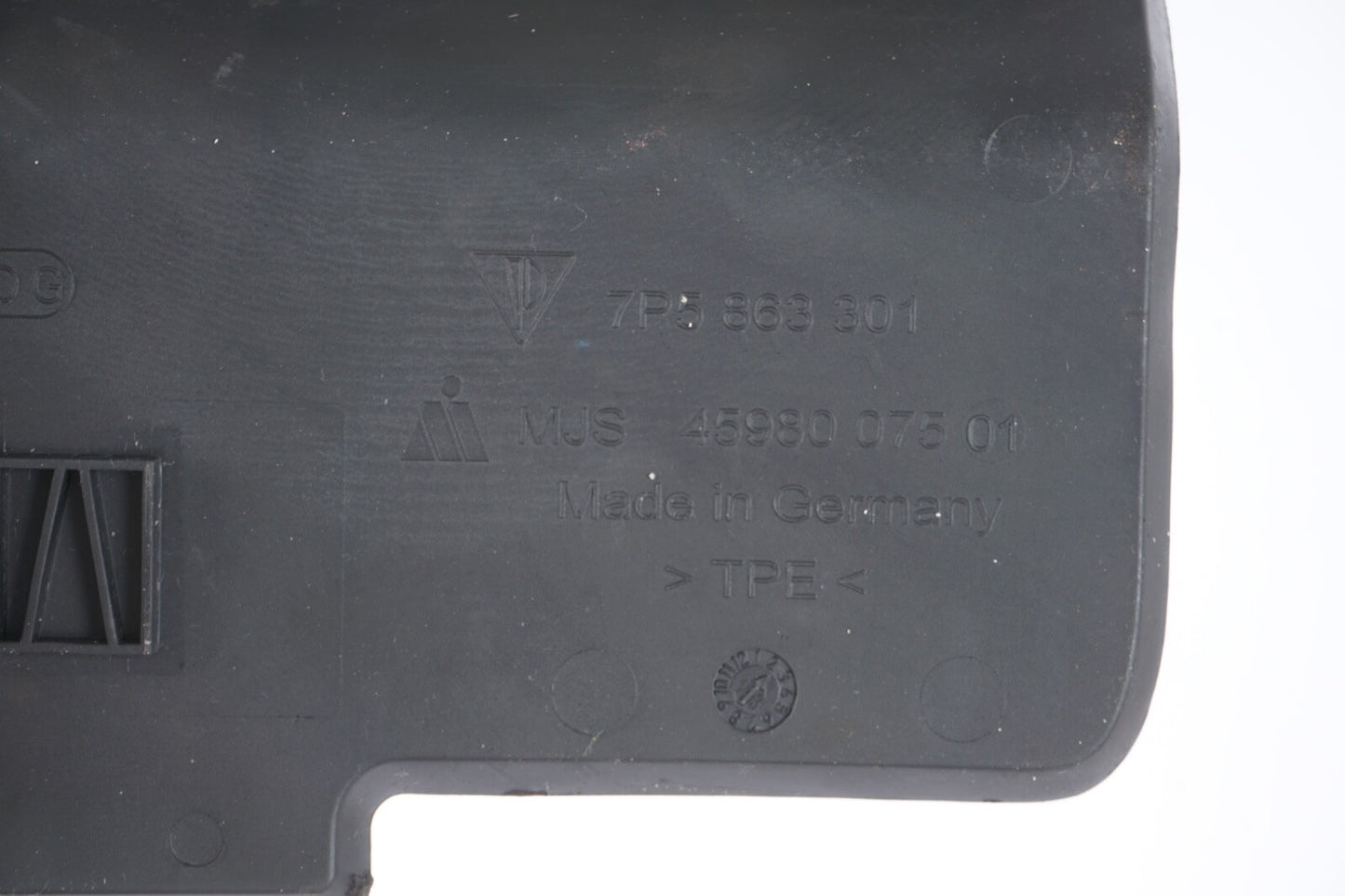 2011-2018 PORSCHE CAYENNE CENTER CONSOLE STORAGE BIN INSERT MAT OEM - 7P5863301