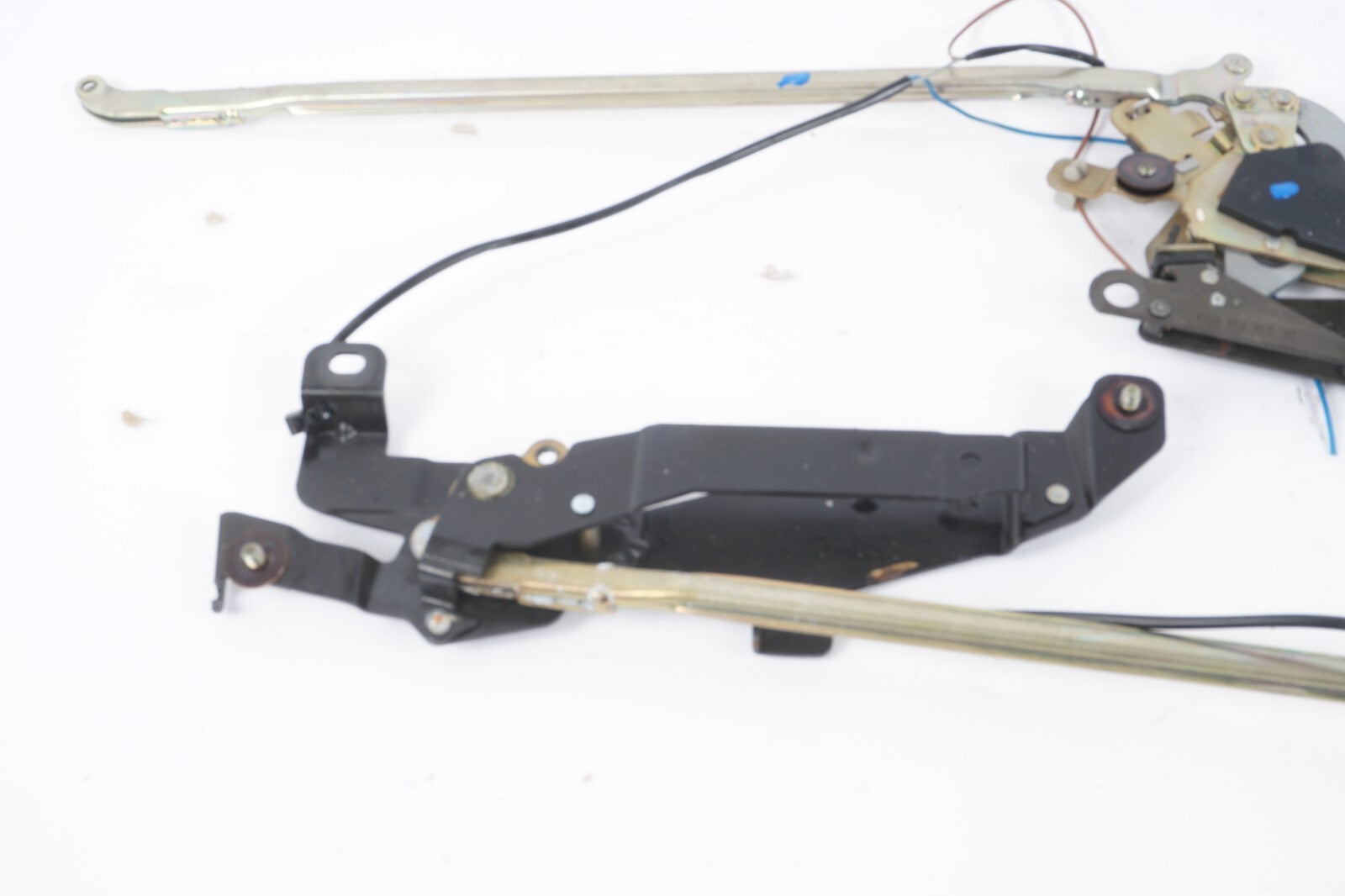 03-08 MERCEDES R230 CONVERTIBLE TOP ROOF STRIKER LOCK LATCH CATCH SET OEM