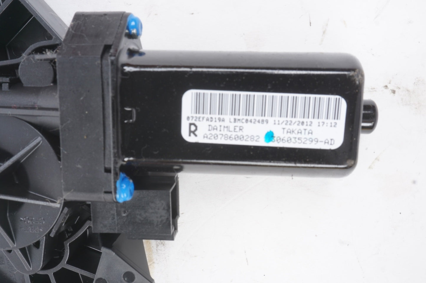 2010 - 2017 Mercedes W207 E350 E550 Coupe Right Seat Belt Feeder Motor OEM