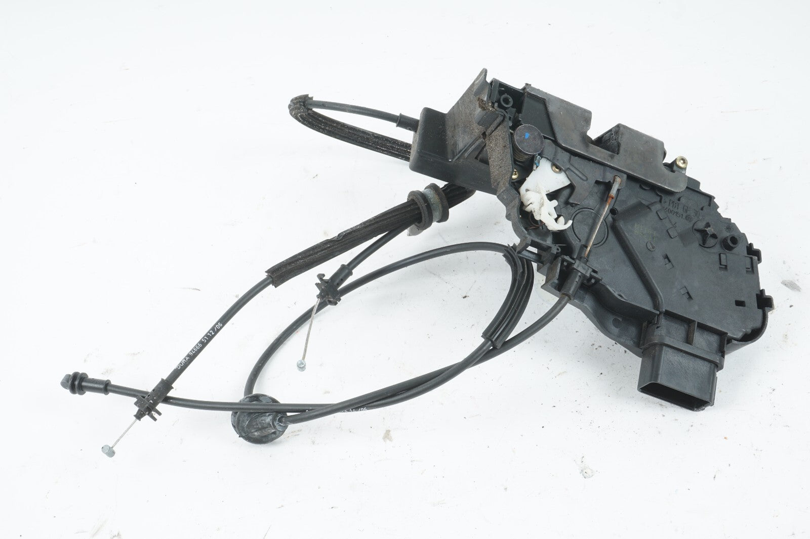 2006-2013 VOLVO C70 FRONT RIGHT PASSENGER DOOR LOCK ACTUATOR OEM
