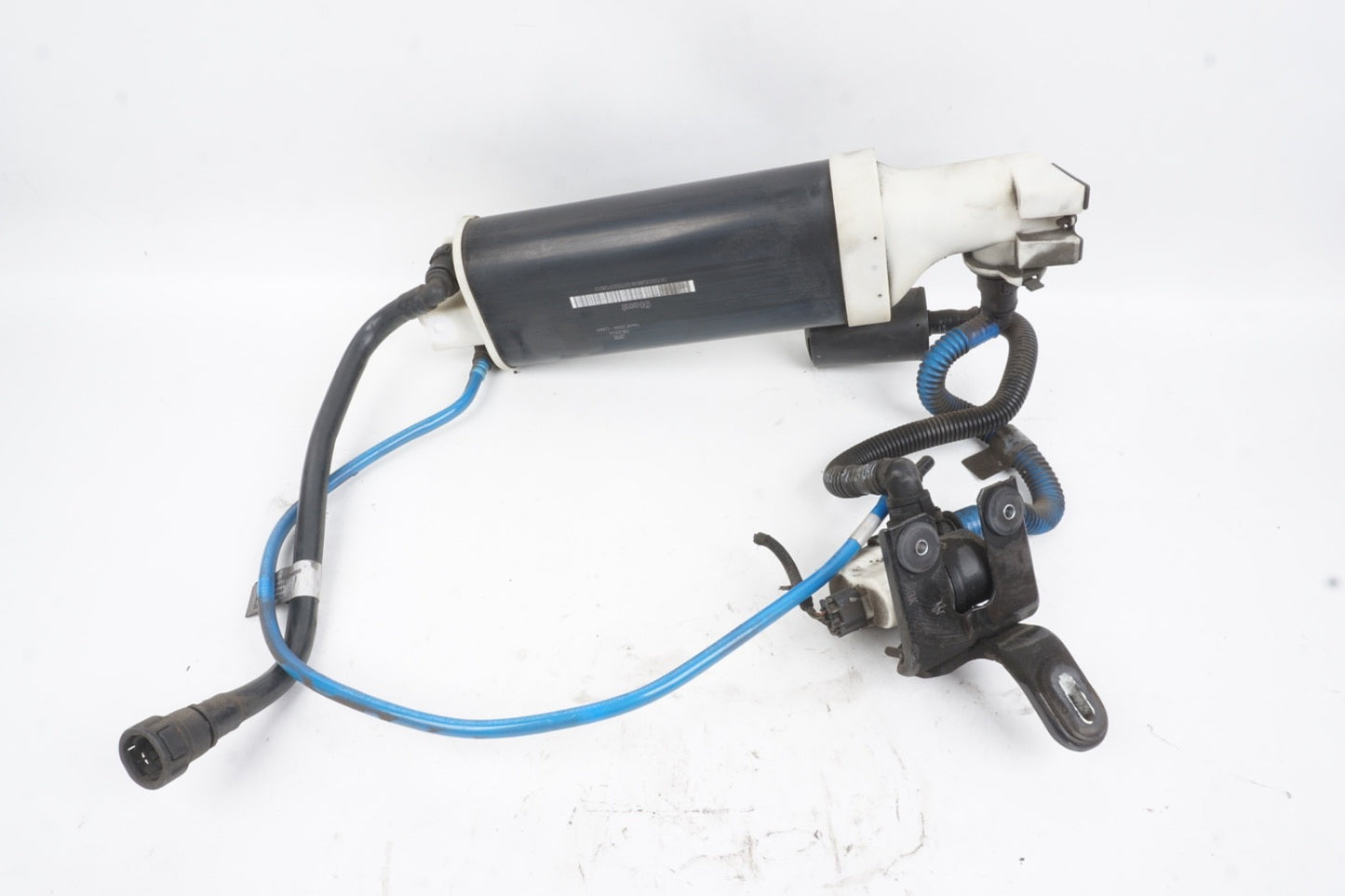 2014 - 2017 Maserati Ghibli Fuel EVAP Evaporator Canister Assembly 0670003286