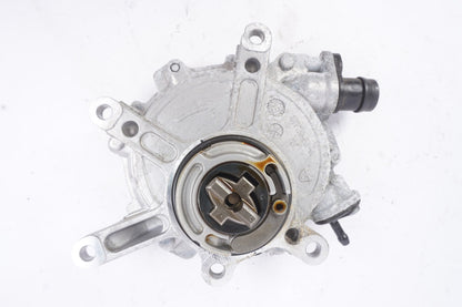 12-18 Mercedes W207 E350 Engine Motor Brake Vacuum Pump 2762300265 OEM