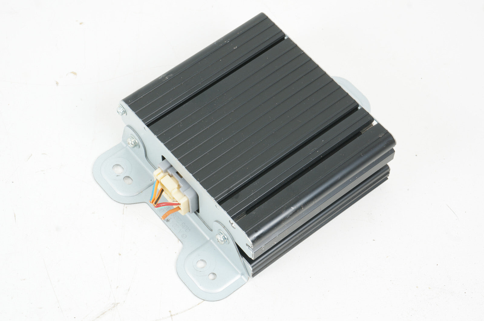 06-11 Mercedes W164 ML350 ML550 SUBWOOFER AMPLIFIER OEM
