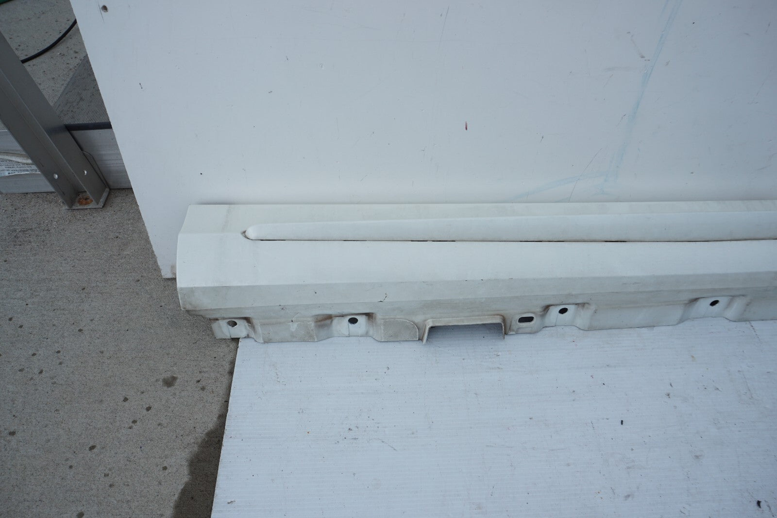 14 - 17 Mercedes S550 W222 Right Passenger Side Rocker Panel Skirt Molding OEM