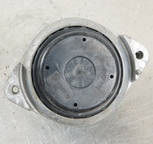 2007-2013 BMW 3.0 e93 335i 328i ENGINE MOTOR RIGHT SIDE MOUNT INSULATOR OEM