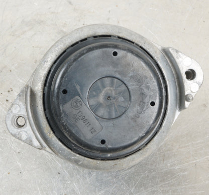 2007-2013 BMW 3.0 e93 335i 328i ENGINE MOTOR RIGHT SIDE MOUNT INSULATOR OEM