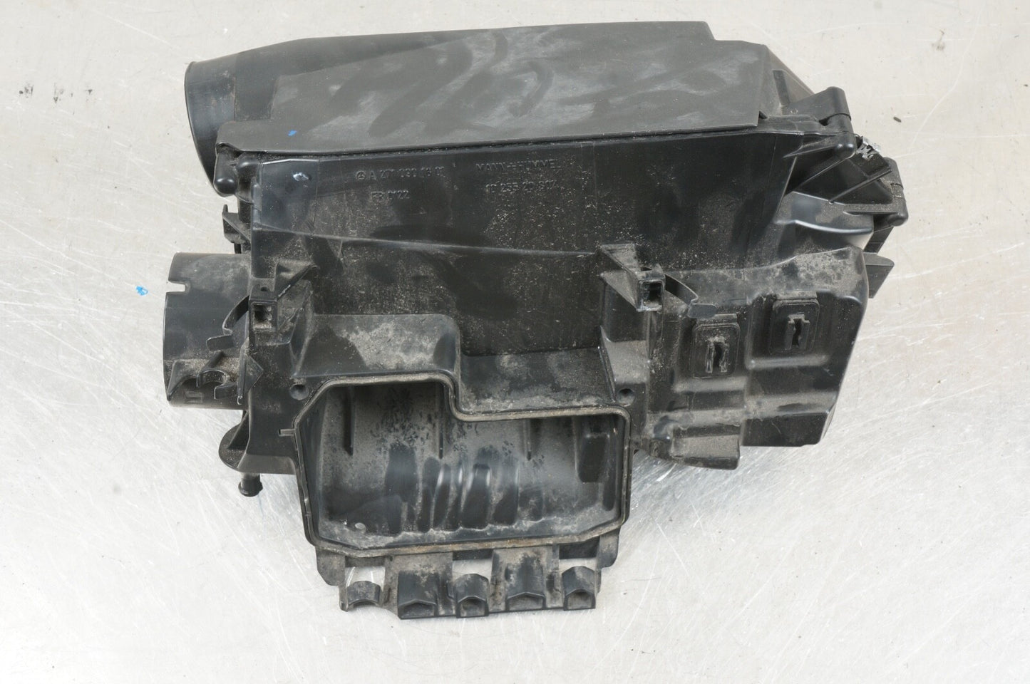 12-15 Mercedes W204 C250 Air Intake Cleaner Filter Housing Box 2710940304 OEM