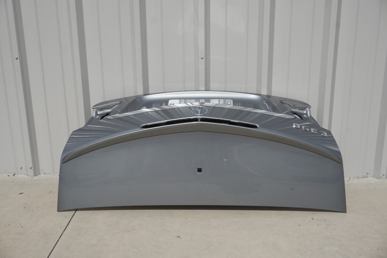 11-17 Mercedes W207 E550 E400 E350 E550 Convertible Trunk Lid Panel Assembly OEM