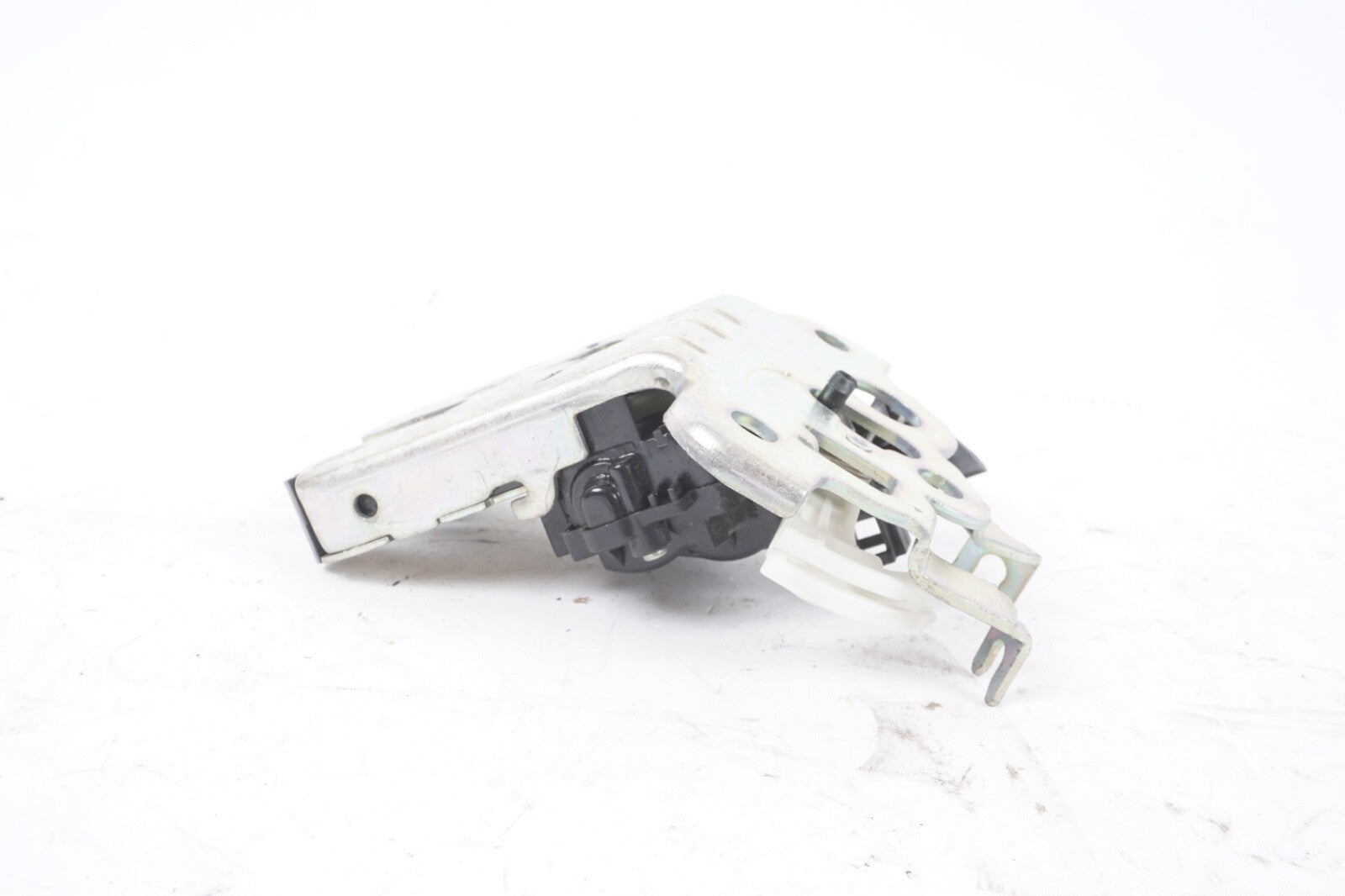 Audi A4 A6 A7 Q3 Q5 Q7 Rear Trunk Lock, Part 8R0827505