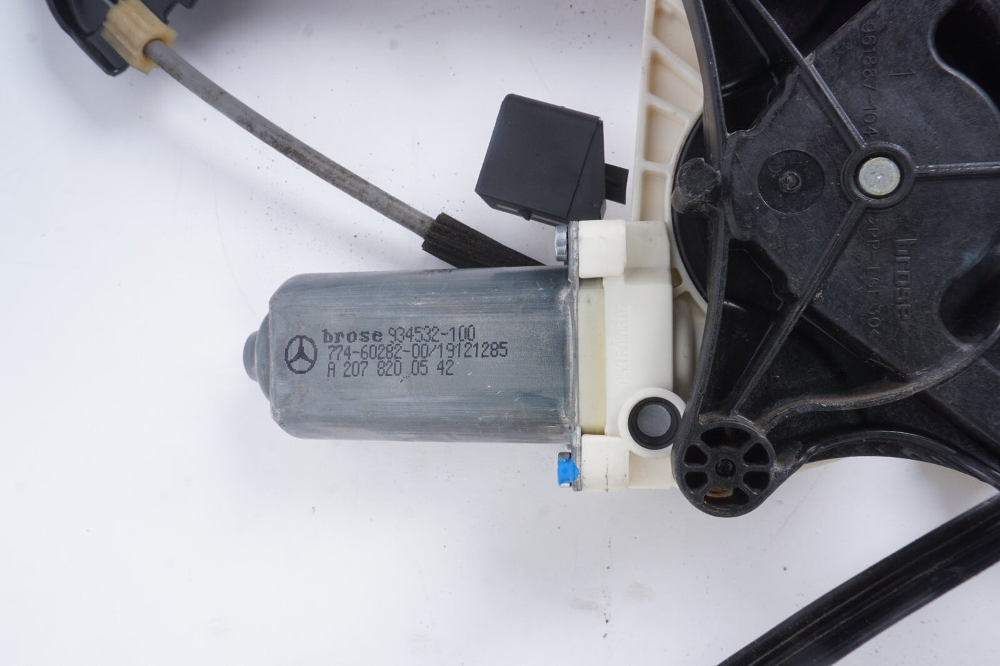 10-17 Mercedes W207 E350 E550 Coupe Front Left Window Regulator & Motor OEM