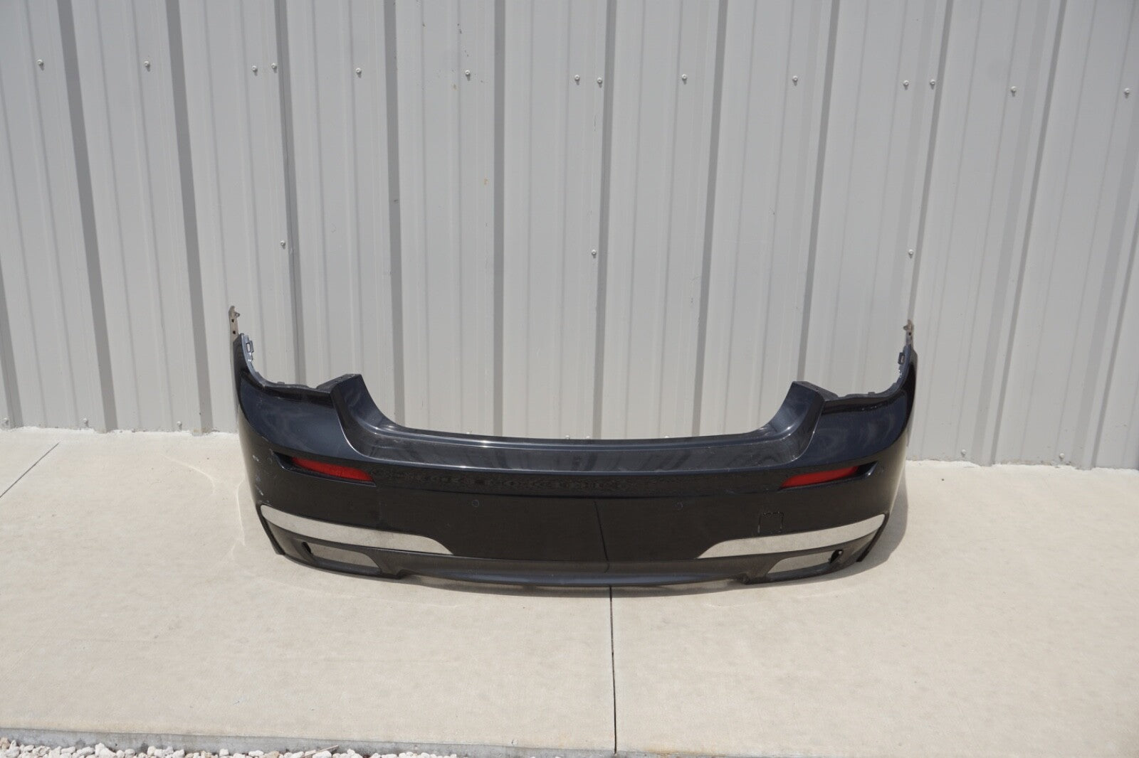 2009 - 2015 BMW 750i 750li F01 F02 Rear Bumper Cover Molding Cover Panel OEM