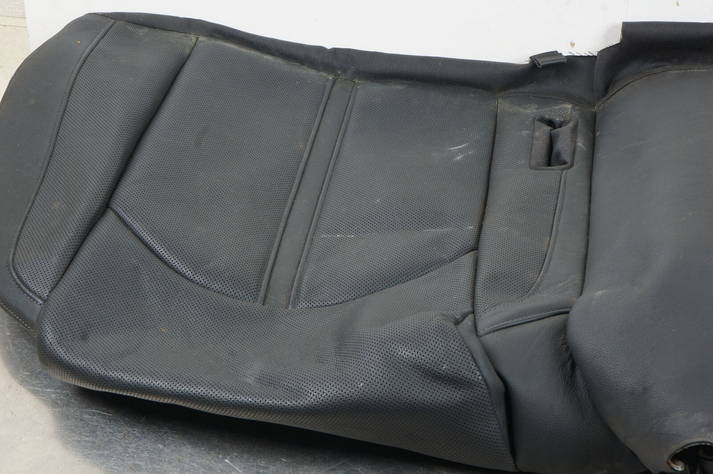 2011-2015 AUDI A8 QUATTRO REAR 2ND SECOND ROW SEAT LOWER BOTTOM CUSHION OEM