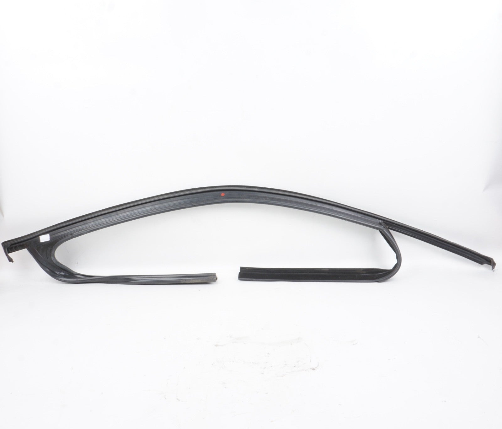 2022-2024 MERCEDES EQB350 X243 FRONT LEFT DOOR WINDOW GLASS RUN CHANNEL SEAL OEM