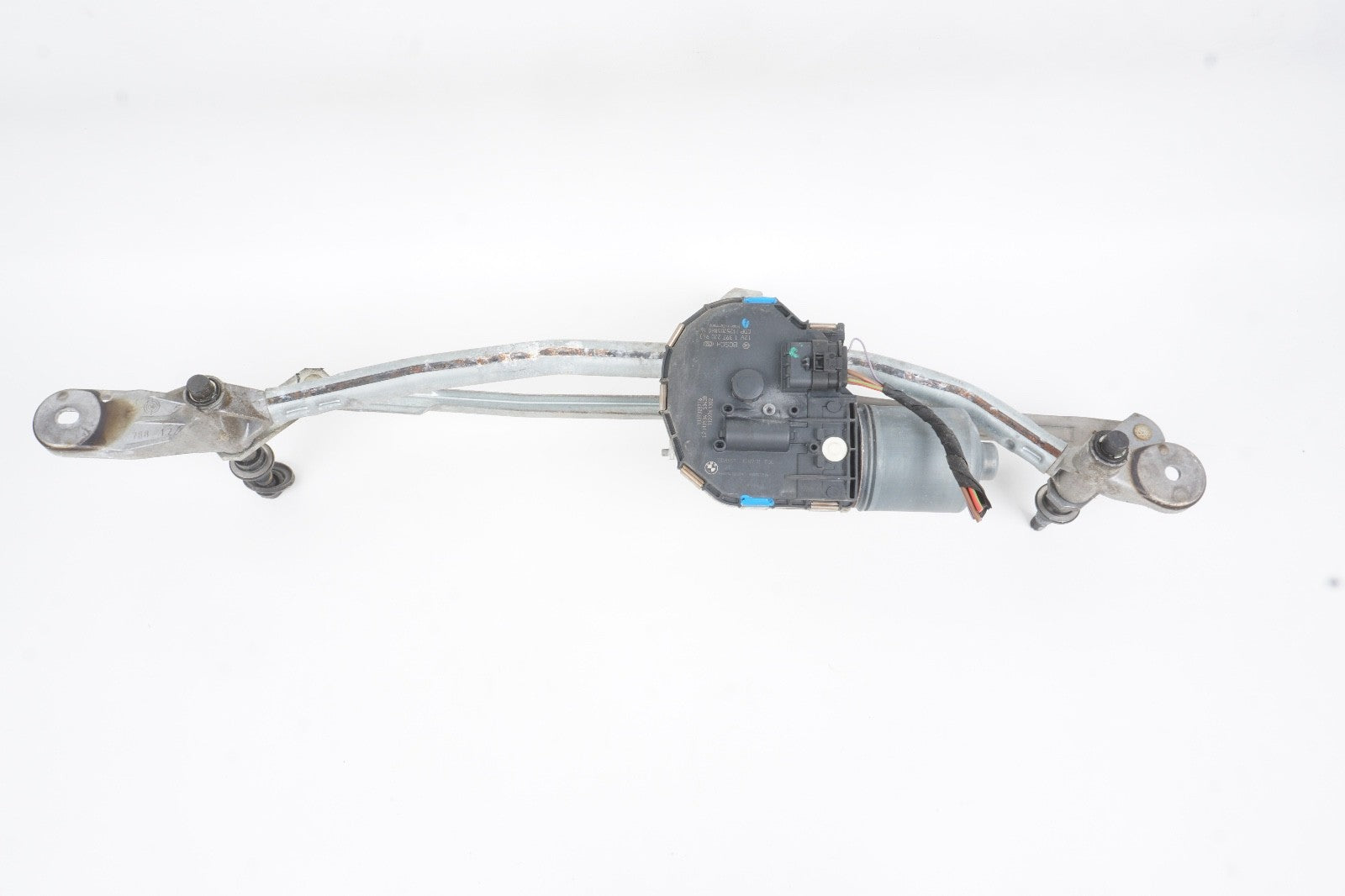2012 - 2018 BMW F13 F06 650i 640i M6 FRONT WINDSHIELD WIPER LINKAGE W/ MOTOR OEM