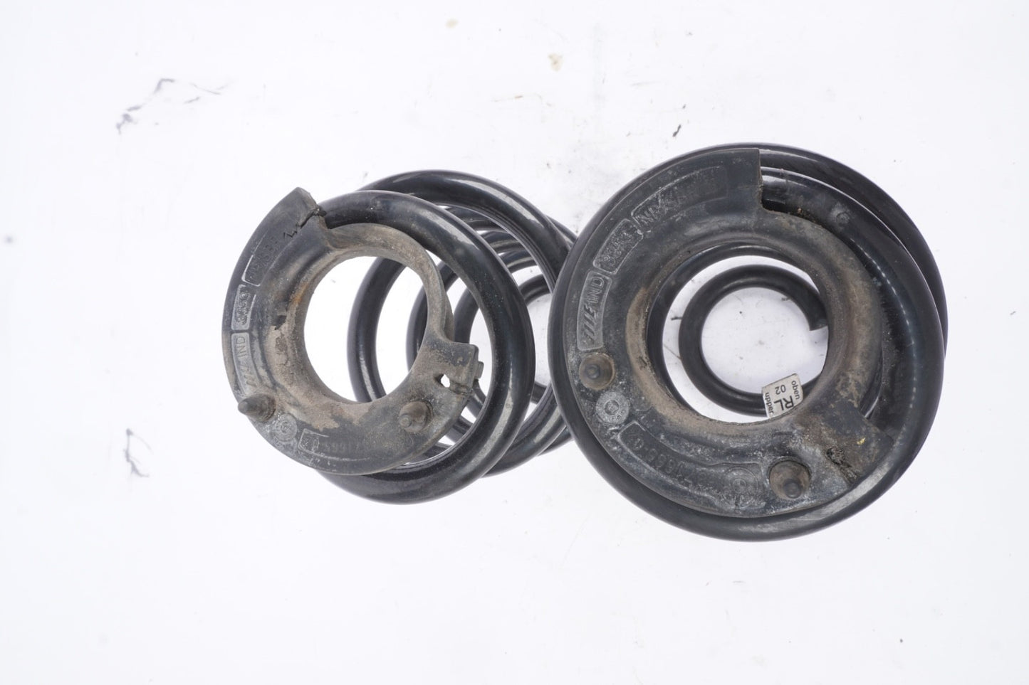 2018 - 2022 BMW X2 F39 FWD REAR LEFT & RIGHT SIDE COIL SPRING OEM SET