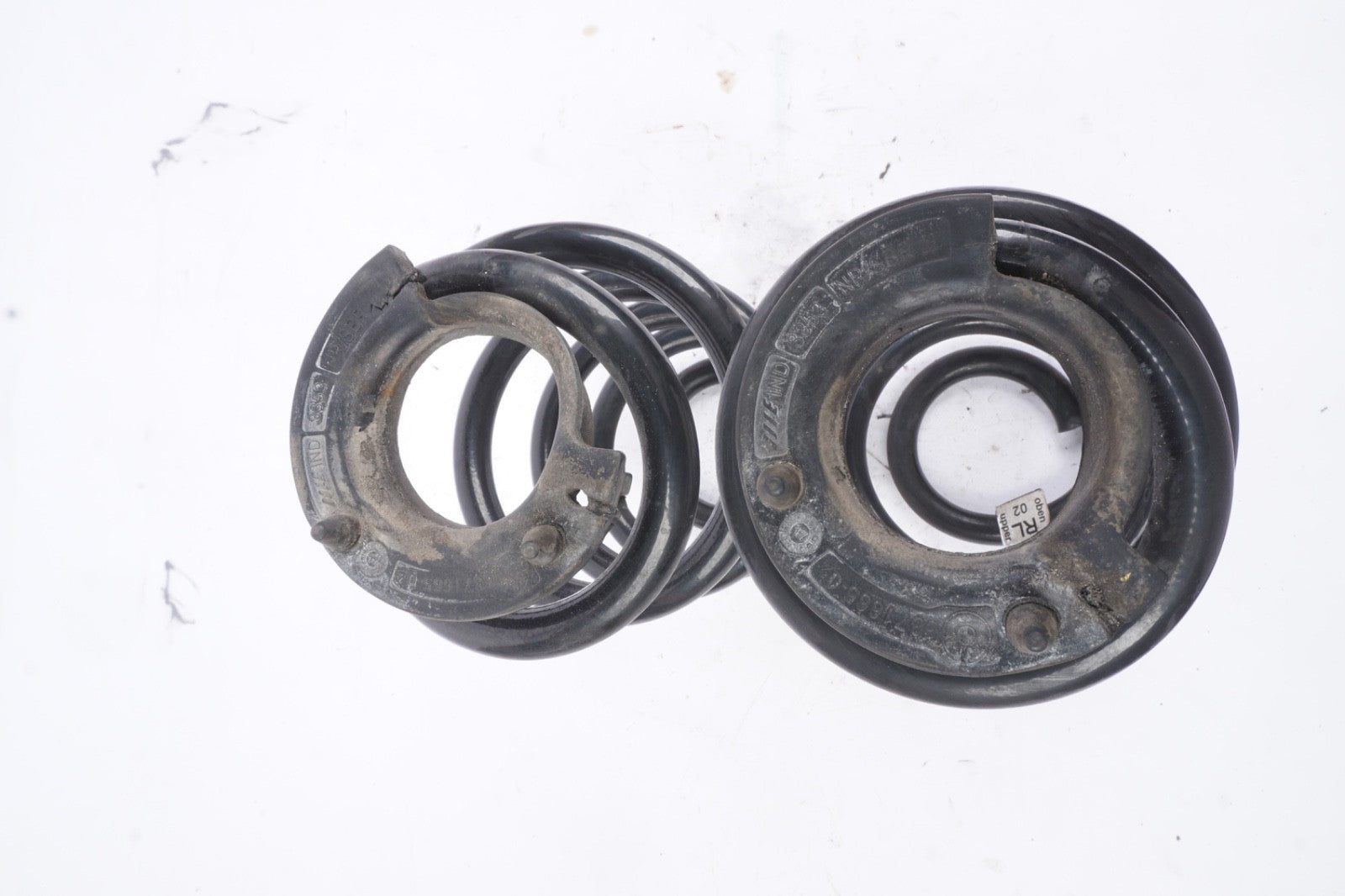 2018 - 2022 BMW X2 F39 FWD REAR LEFT & RIGHT SIDE COIL SPRING OEM SET