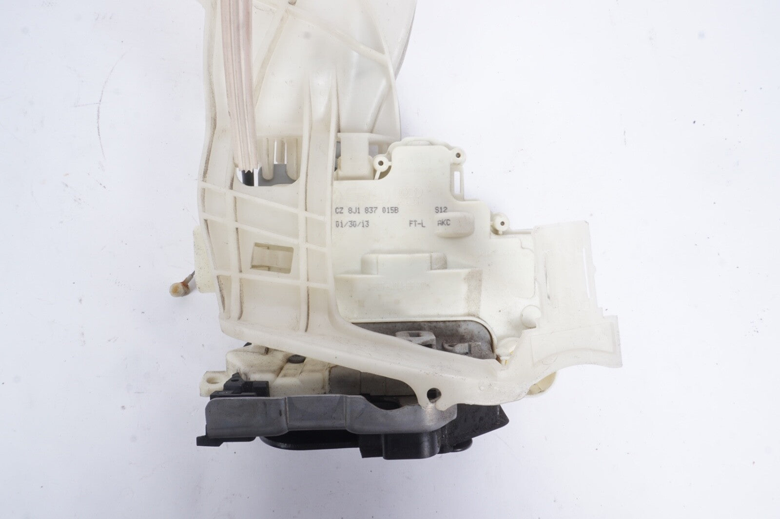 11-18 Porsche Cayenne 958 Front Left Driver Side Door Lock Latch Actuator OEM