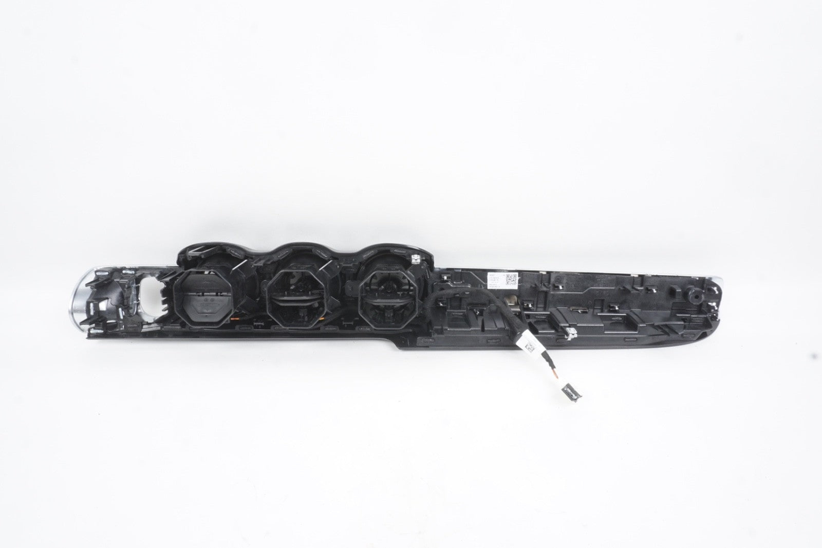 2020 - 2025 MERCEDES GLB250 X247 DASH CENTER AIR VENT BEZEL TRIM OEM A2476805902