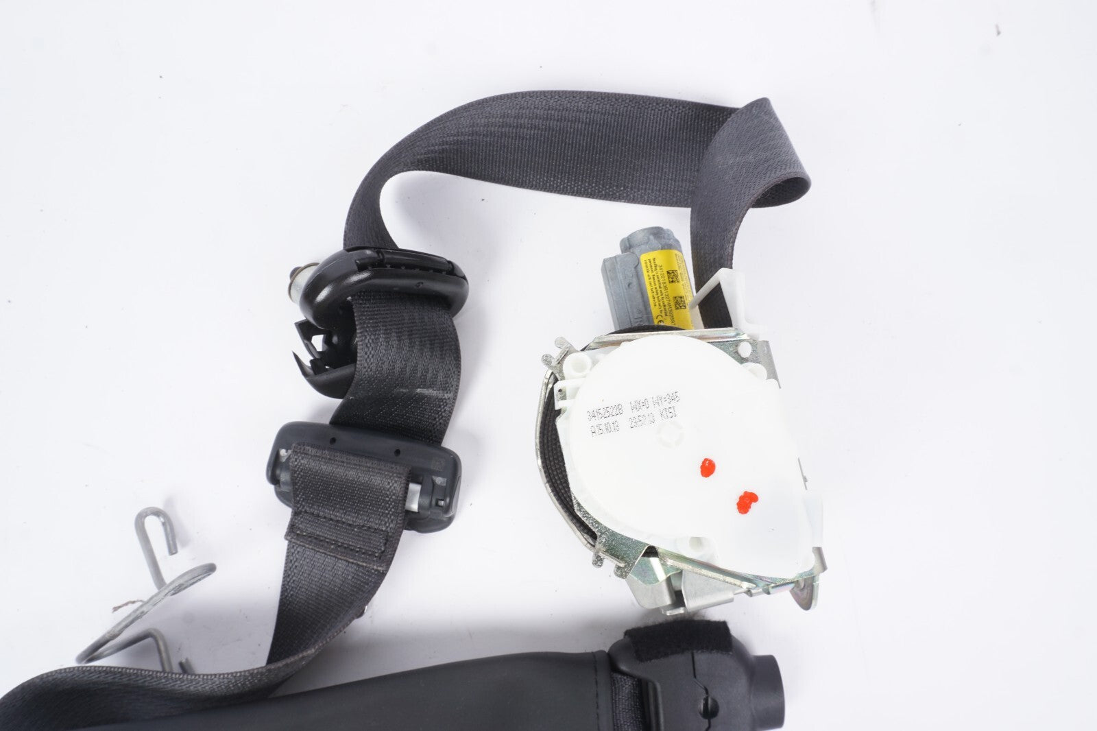 2014 - 2017 Fiat 500L Front Right Passenger Seat Belt Retractor  OEM