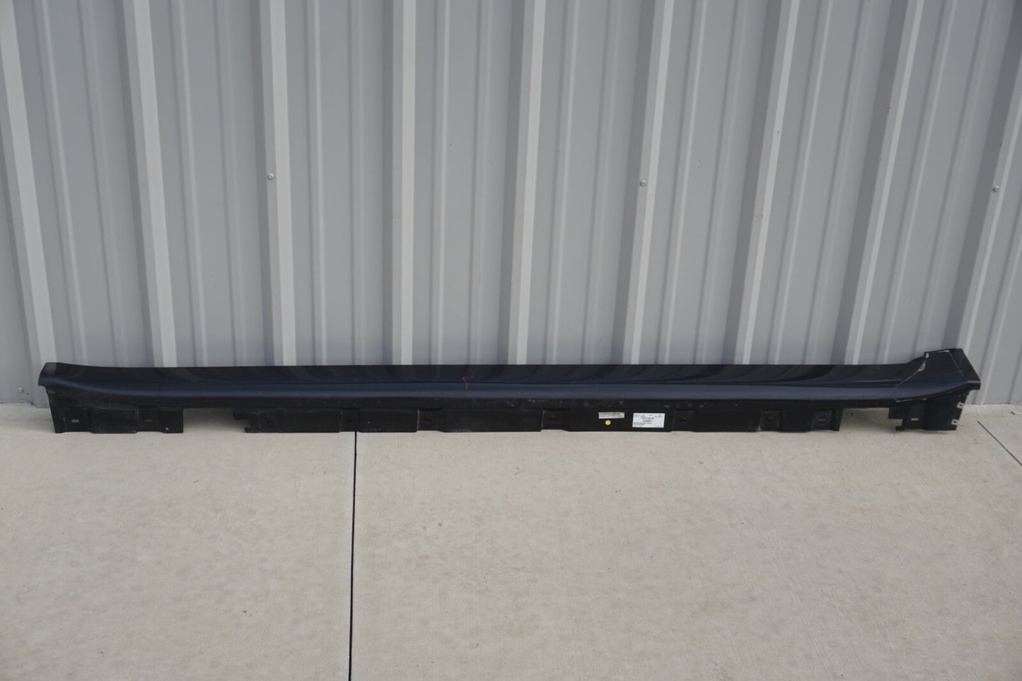 09-15 BMW F02 750Li LEFT DRIVER ROCKER PANEL SKIRT MOLDING BLACK OEM
