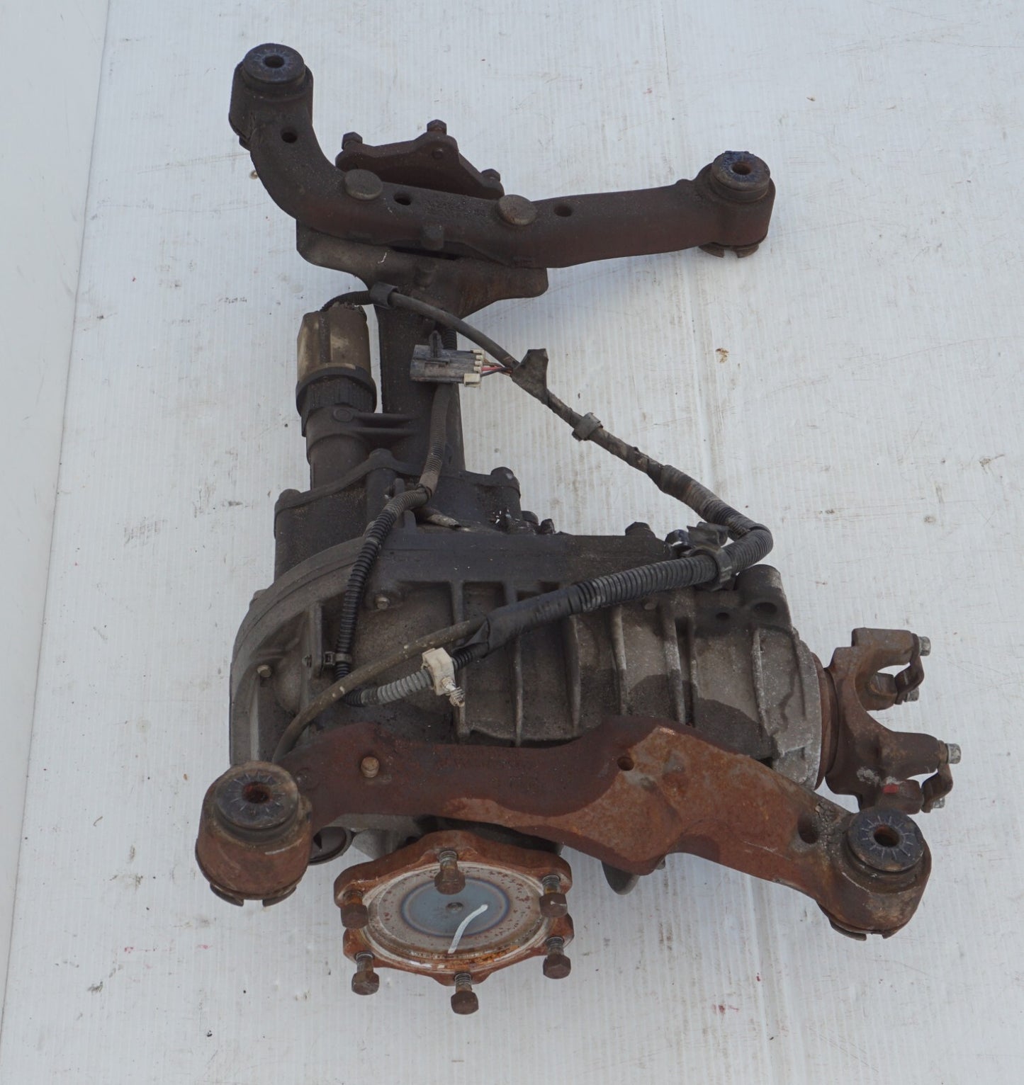 2008-2013 Chevy Silverado 1500 Front Axle Differential Carrier Assembly OEM