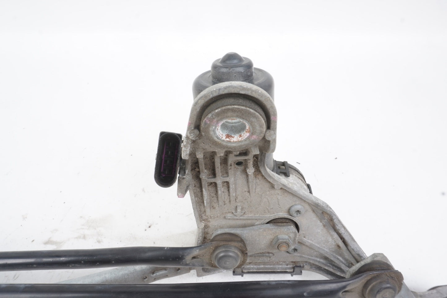 2014 - 2020 Maserati Ghibli 3.0L Front Windshield Wiper Motor Linkage OEM