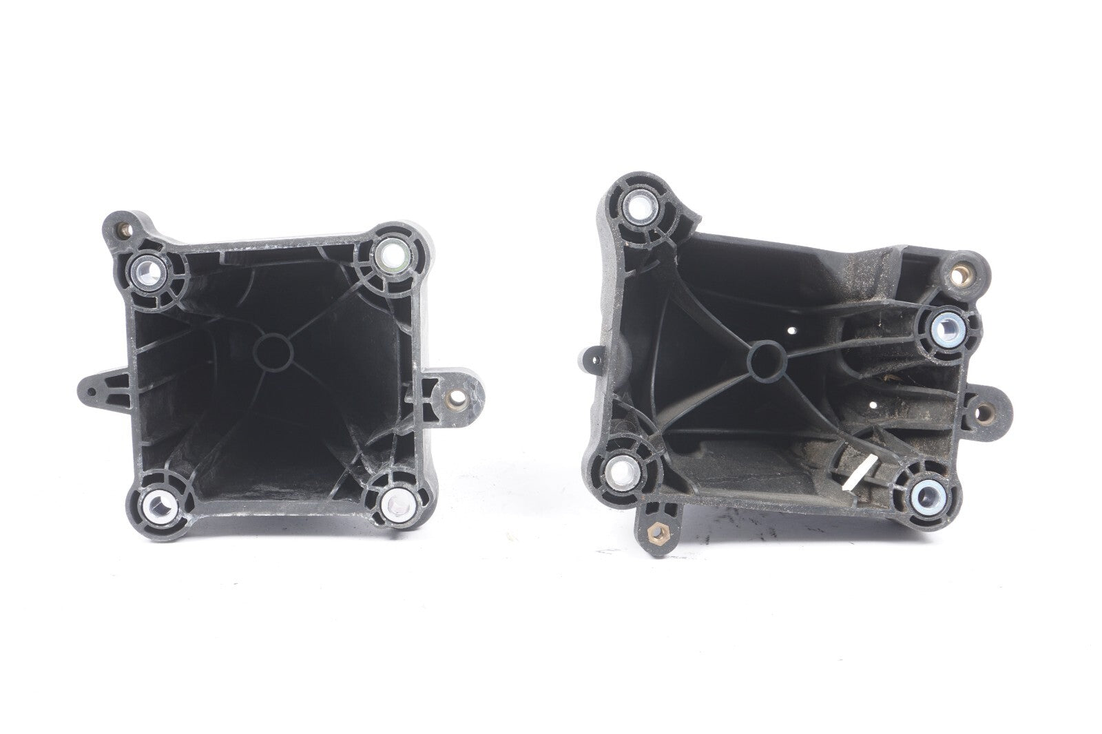 14-17 Mercedes S550e W222 3.0L Engine Mount Bracket Left & Right OEM