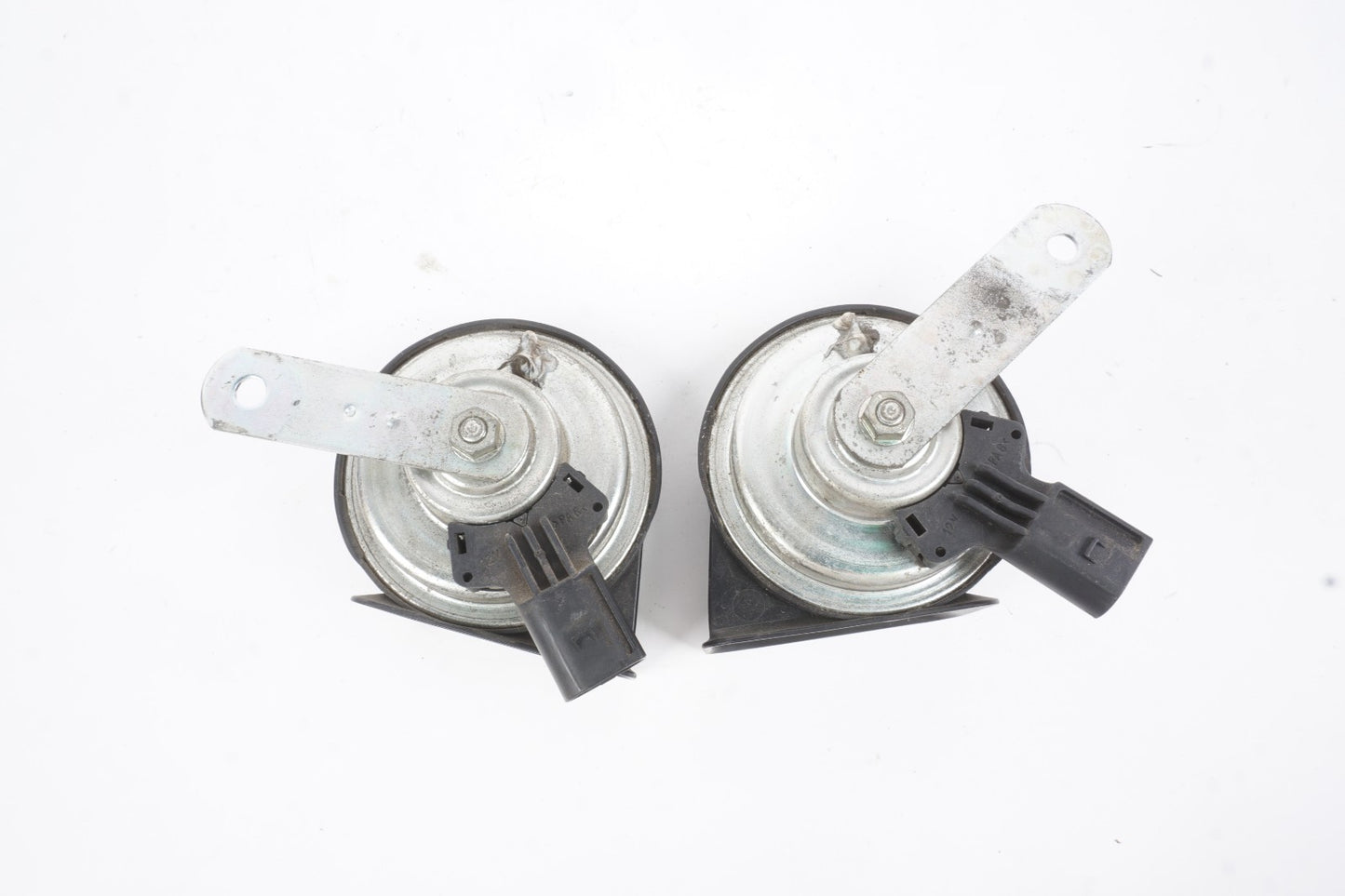 2009-2016 Mercedes-Benz GL450 High Low Pitch Tone Note Horn Signal Set of 2 OEM