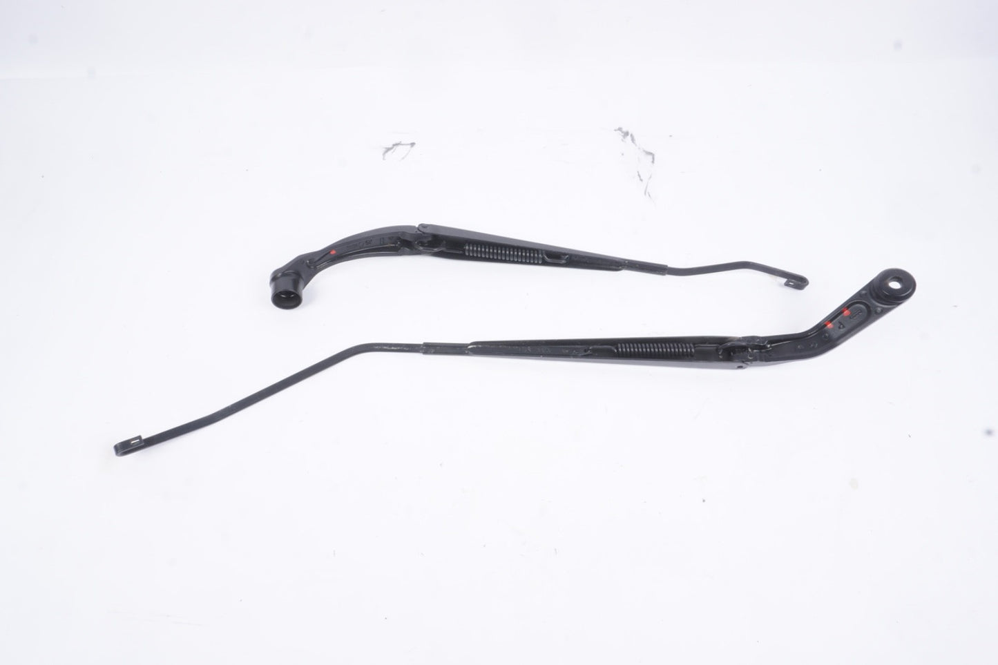 2012 - 2019 Fiat 500 Windshield Wiper Arm Set OEM Left and Right
