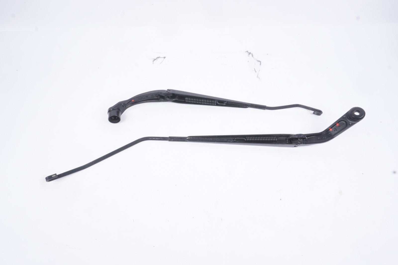 2012 - 2019 Fiat 500 Windshield Wiper Arm Set OEM Left and Right