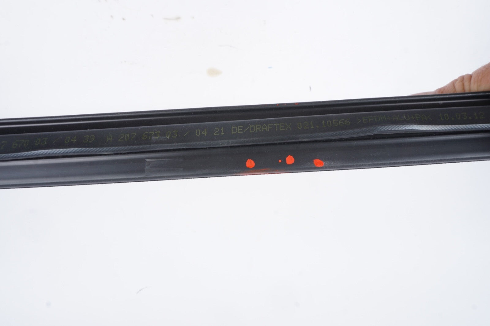 2011-2014 MERCEDES E350 CONVERTIBLE REAR QUARTER RUBBER SEAT LEFT & RIGHT