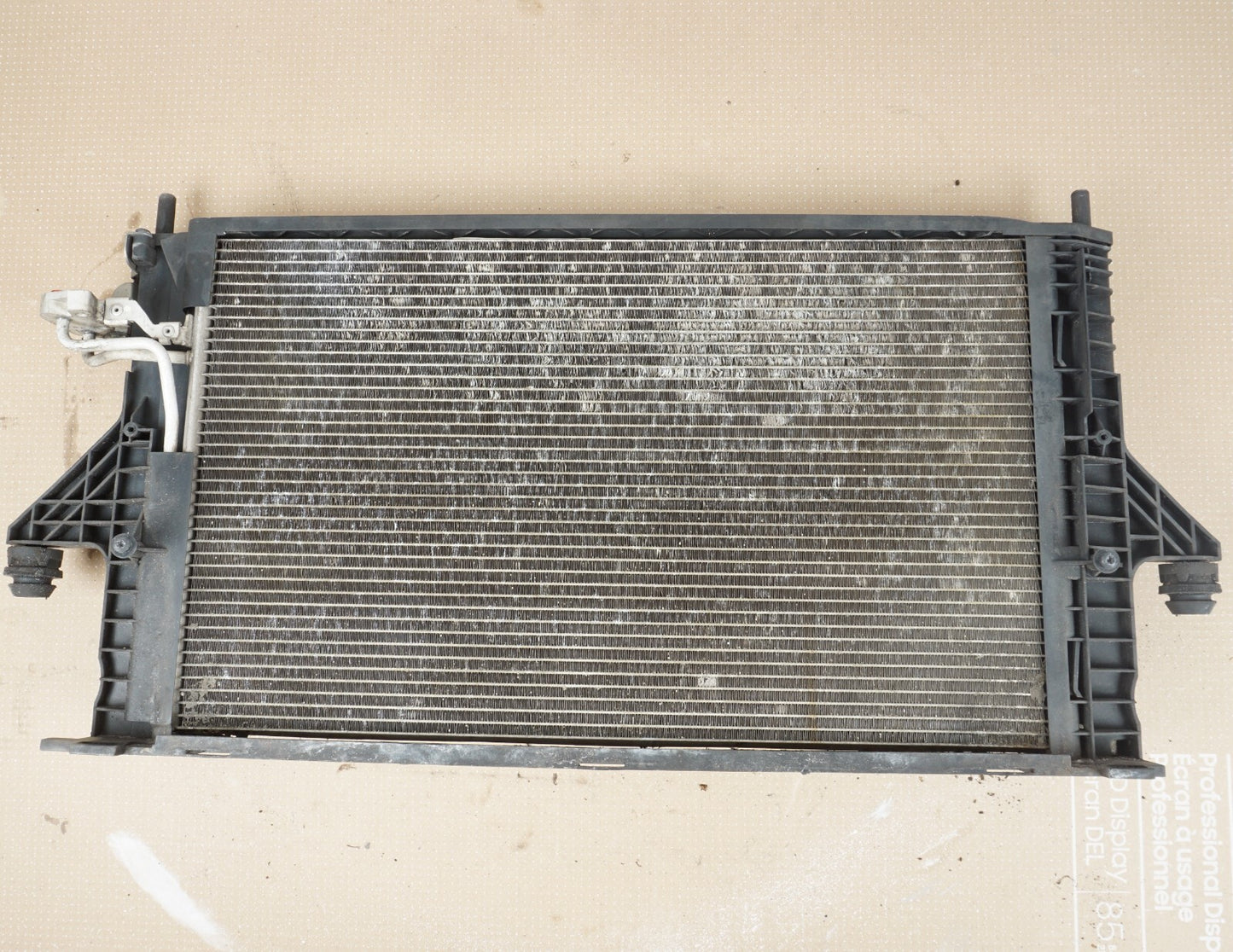 2006-2010 VOLVO C70 T5 ENGINE MOTOR COOLING COOLANT RADIATOR OEM