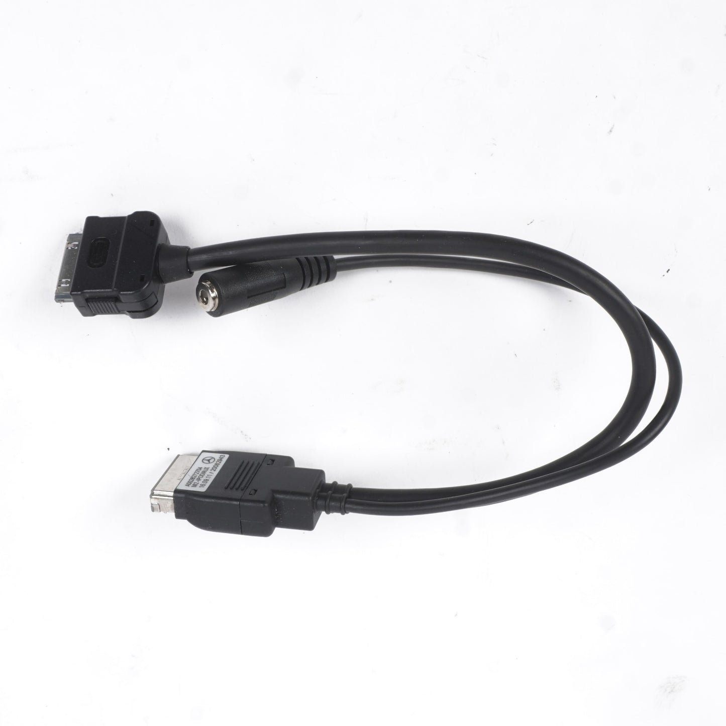 Mercedes Benz GL,SL,E,C, CLS,G,ML AUX IPOD CABLE A0028272704 OEM