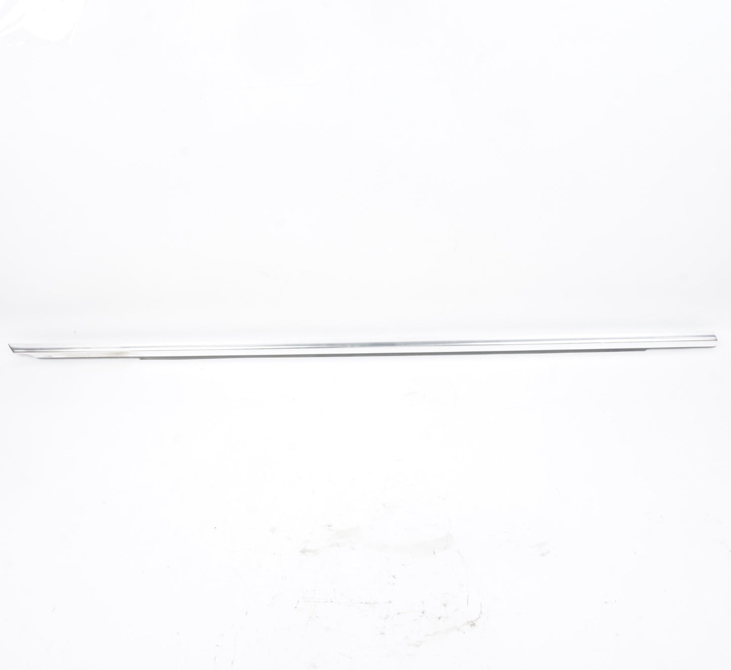 2022 - 2024 MERCEDES EQB350 EQB300 FRONT RIGHT SIDE DOOR WINDOW BELT MOLDING OEM