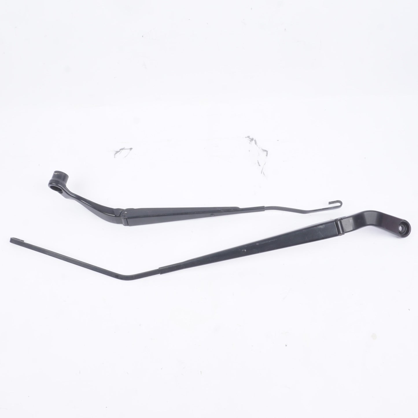 2012 - 2019 Fiat 500 Windshield Wiper Arm Set OEM Left and Right