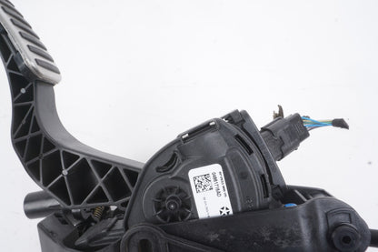 2014 - 2019 Maserati Ghibli Gas Pedal Accelerator OEM