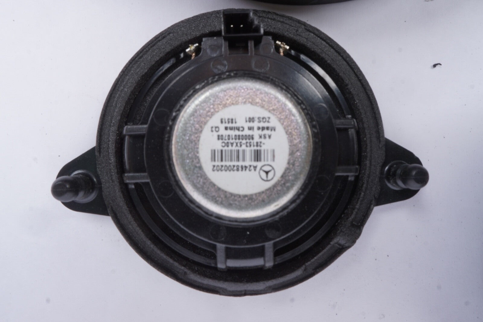 2015 - 2020 MERCEDES GLA250 FRONT OR REAR DOOR  SPEAKER SET