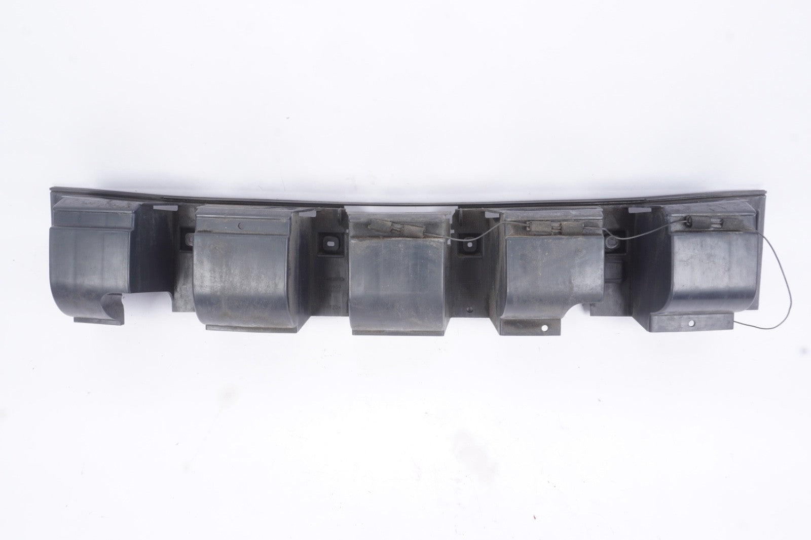 2006 - 2013 VOLVO C70 REAR BUMPER MOUNT BRACKET 09466909 OEM