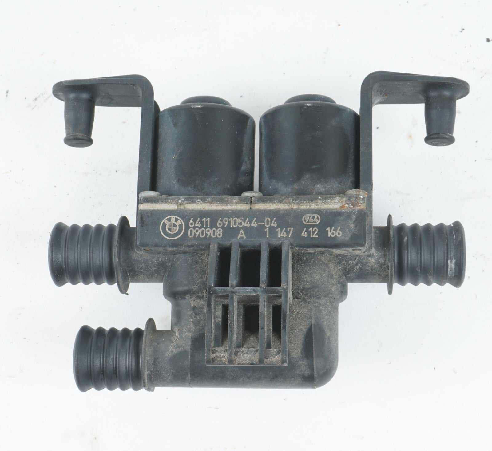 2008 - 2013 BMW X6 HEATER CONTROL VALVE SOLENOID  6910544 OEM