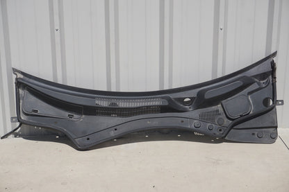 14-17 Maserati Ghibli Windshield Wiper Cowl Trim Cover Panel Black 670010468 OEM