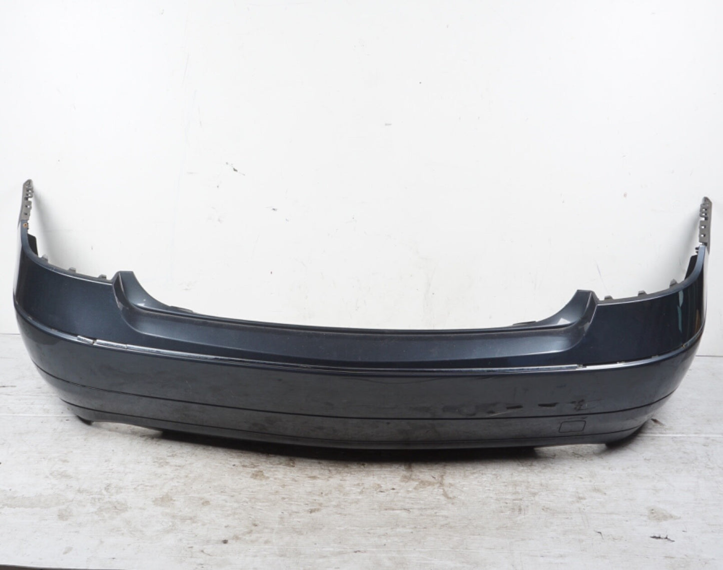 2009 2010 2011 2012 2013 MERCEDES E 350 CONVERTIBLE  COUPE REAR BUMPER COVER OEM