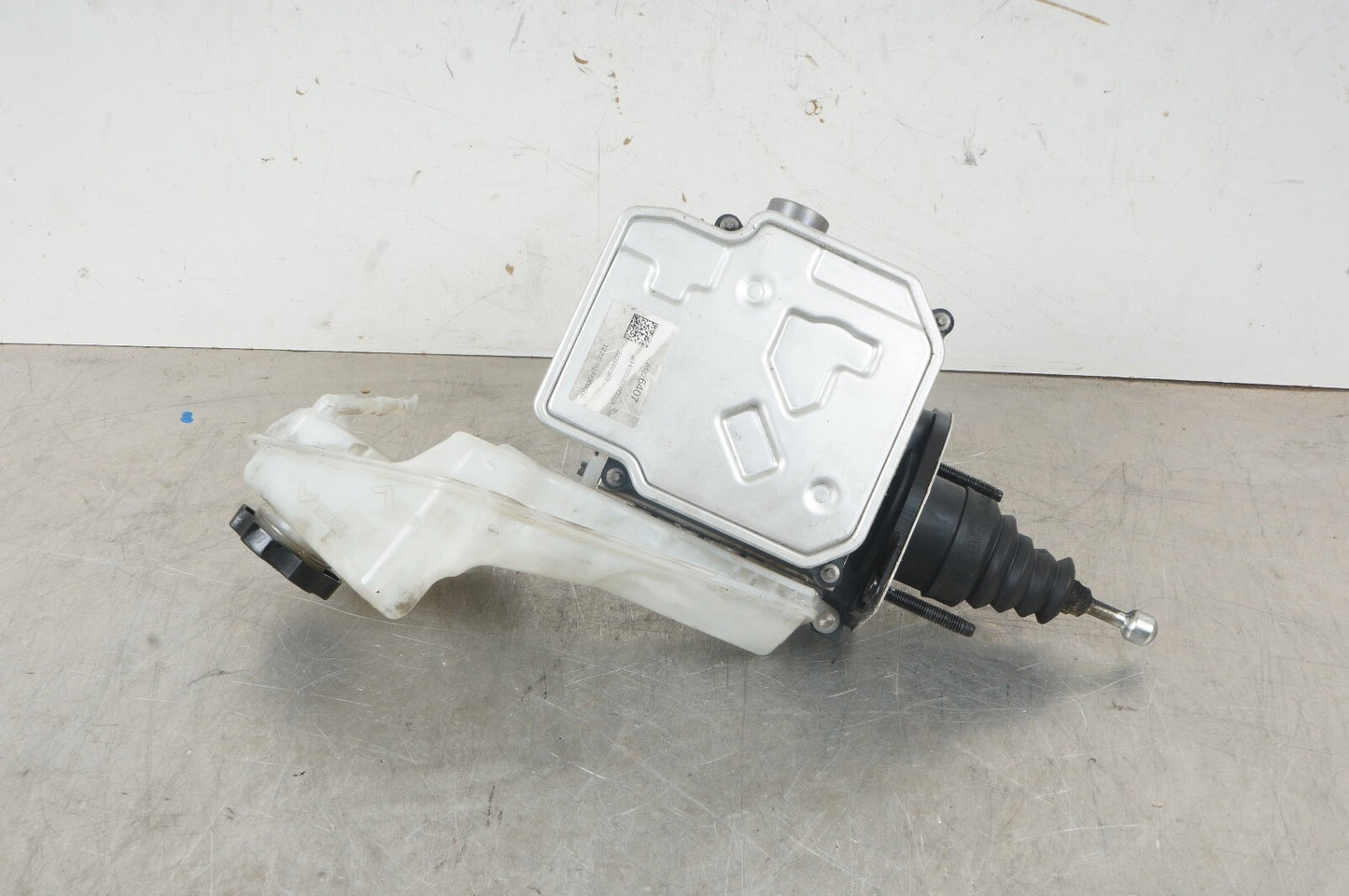2020-2021 Cadillac CT4 ABS Pump Control Module 84826407 OEM