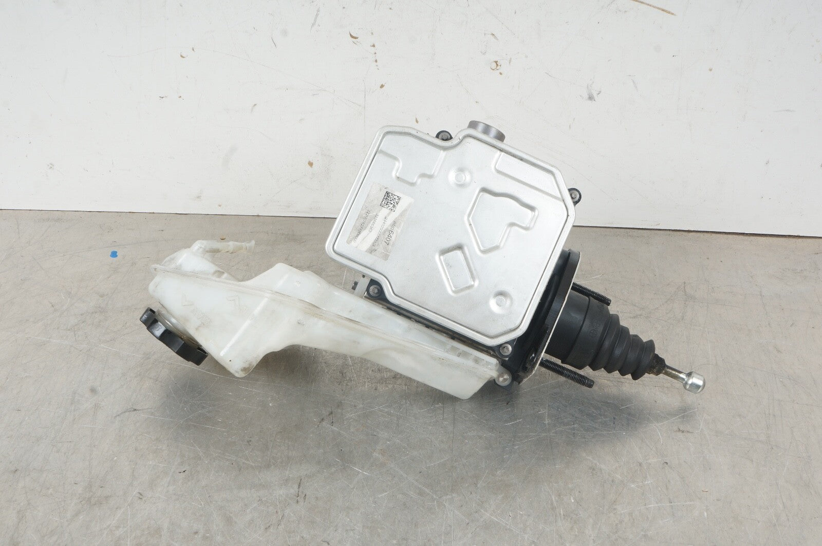 2020-2021 Cadillac CT4 ABS Pump Control Module 84826407 OEM