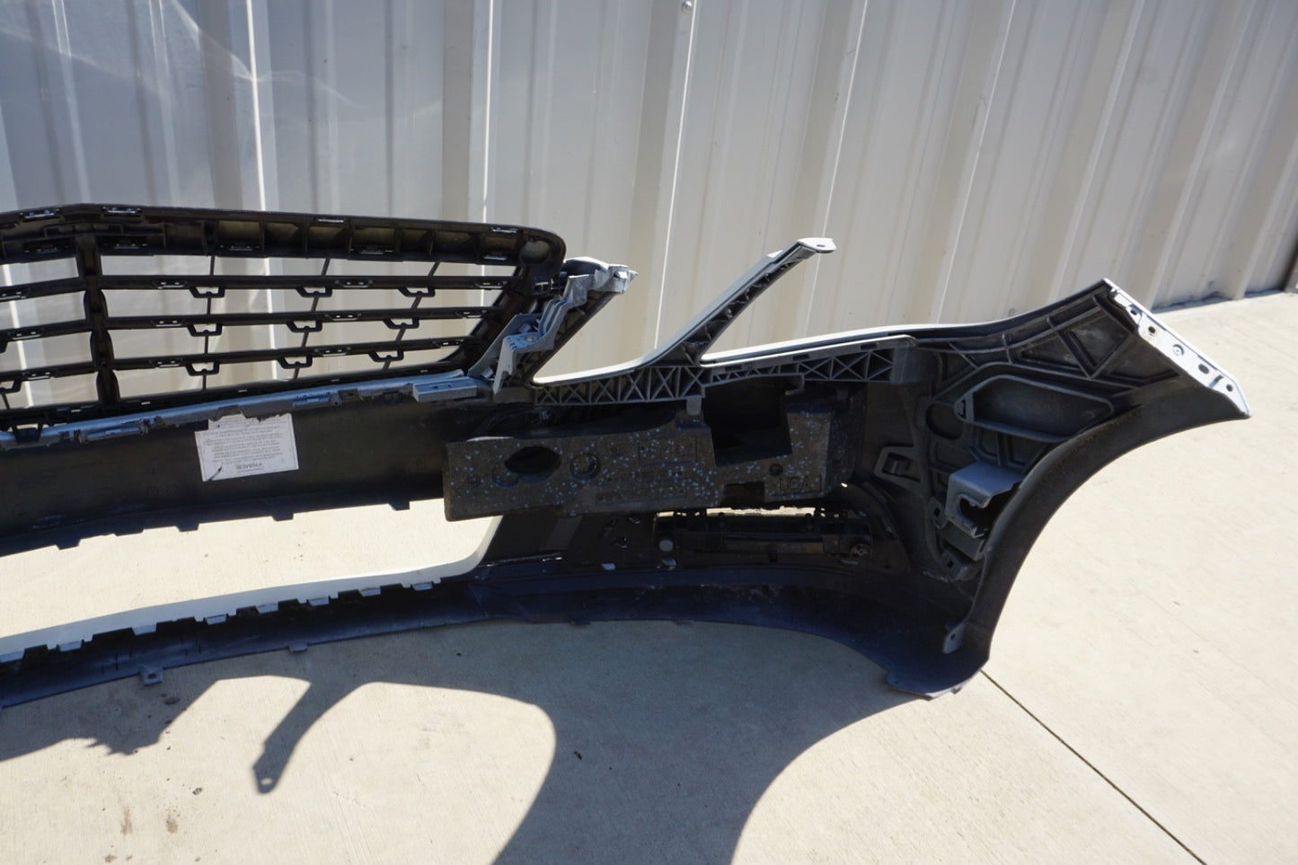 10-13 Mercedes W212 E350 E550 Front Bumper Cover Assembly White Oem NO GRILLE